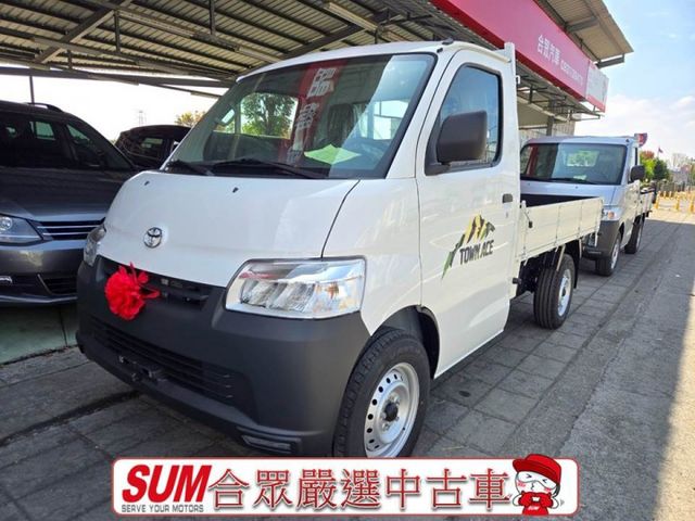 全新2025年3月領牌自牌小貨車 原廠保固4年12萬公里 有價差!  防滑 氣囊.白銀藍三色~  第1張相片