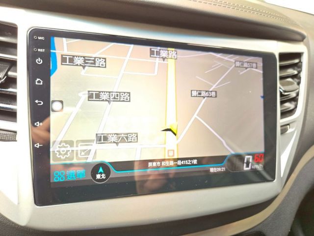 原鈑件 里程保證 原廠保養車 認證美車 柴油頂配4WD 免鑰 全景天窗 電尾門 胎壓 防滑  第15張相片