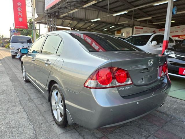 鈑件美 里程保證 便宜代步車 可長途 內裝乾淨 車況好~天窗 換檔快撥~  第4張相片