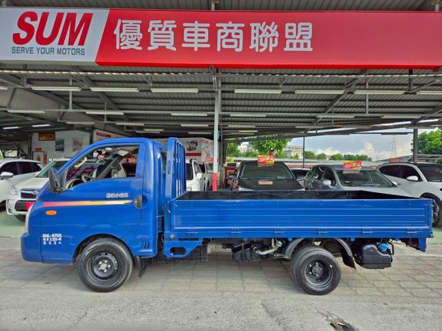 原鈑件 里程只跑一萬多 原廠保固中 稀有自排 柴油小霸王 認證美車 好開又省油~  第5張相片