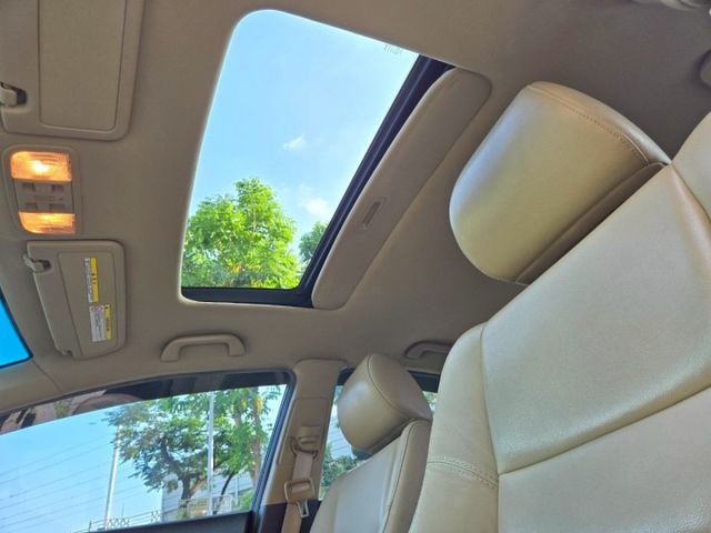 原鈑件 里程保證 可長途 內裝乾淨 車況好~天窗 氣囊 胎壓 ABS  第11張相片