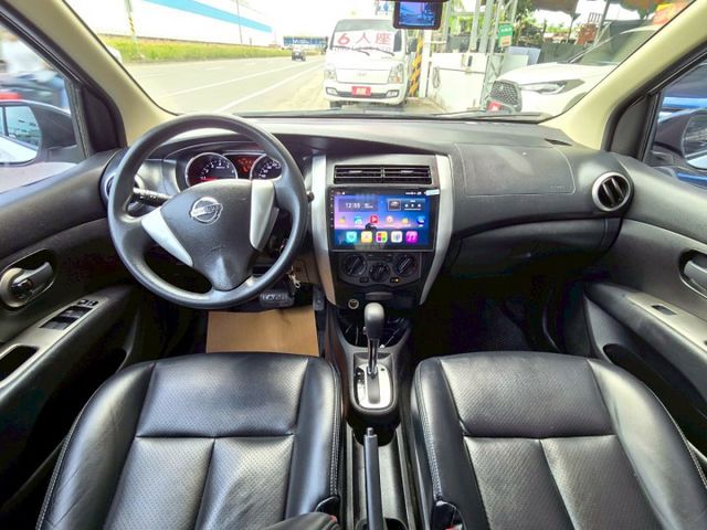 原鈑件 里程保證只跑3.8萬  原廠保養車 認證美車可享保固 ACC跟車 車道偏離警示  都會小型休旅  第9張相片