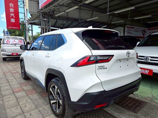 原鈑件 里程保證只跑1萬多公里 原廠保養車 原廠保固4年12萬公里 ACC主動跟車 Apply carplay  第4張相片