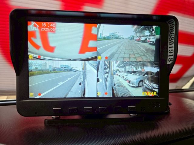 原鈑件 里程保證 原廠保固中 認證美車 柴油自排3.5頓 防滑 ABS 車輛穩定 升降尾門  第13張相片