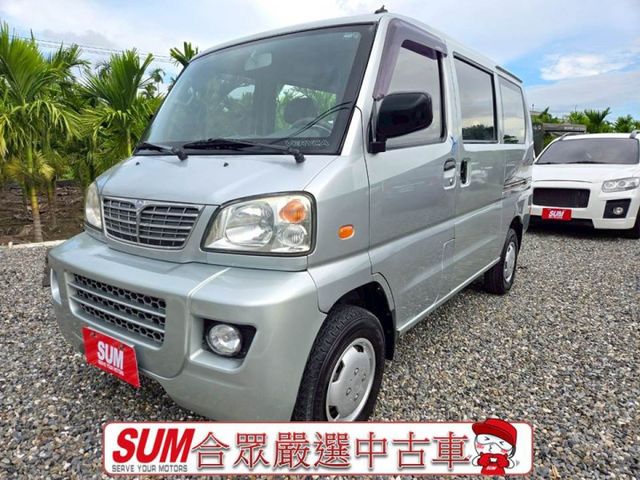 中華凌利商用8人座  鈑件美 里程保證 引擎順暢 冷氣涼 底盤無異音  第1張相片