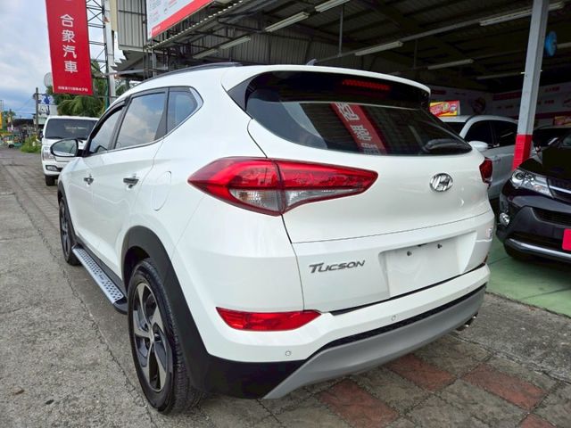 原鈑件 里程保證 原廠保養車 認證美車 柴油旗艦4WD 省油省稅185匹大馬力 LED大燈 盲點!!  第3張相片
