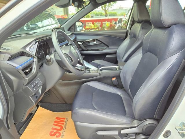 原鈑件 里程保證1萬多公里2025年式 原廠保養車 原廠保固4年12萬公里 ACC主動跟車 Apply carplay  第8張相片