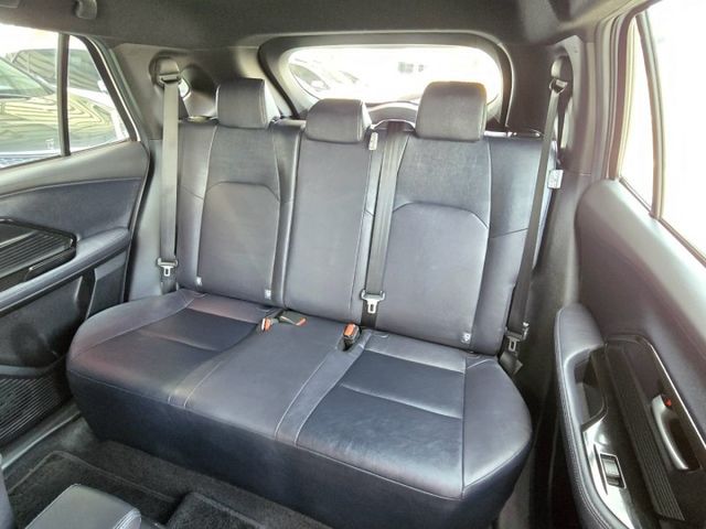 原鈑件 里程保證1萬多公里2025年式 原廠保養車 原廠保固4年12萬公里 ACC主動跟車 Apply carplay  第11張相片