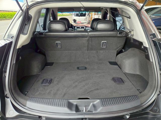 原鈑件 里程保證  認證車可啟動2年5萬公里保固 盲點 電動尾門 免鑰 買就送全新8核安卓影音 !!  第16張相片