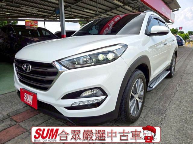 原鈑件 里程保證 全程原廠保養 旗艦頂配 LED頭燈 認證美車可啟動保固 加值配備:電尾門 車身踏板  第1張相片