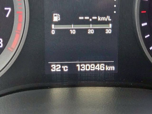 原鈑件 里程保證 全程原廠保養 旗艦頂配 LED頭燈 認證美車可啟動保固 加值配備:電尾門 車身踏板  第16張相片