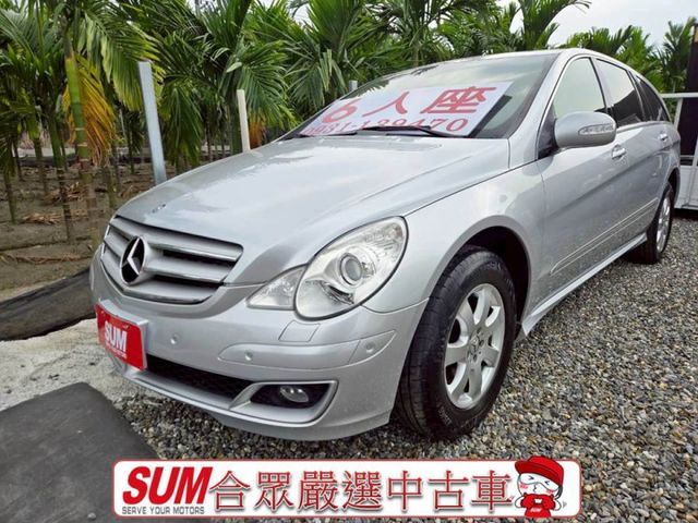 原鈑件 里程保證  無痛升及級 6人座 便宜又好用~豪華休旅車  配備滿滿~  第1張相片