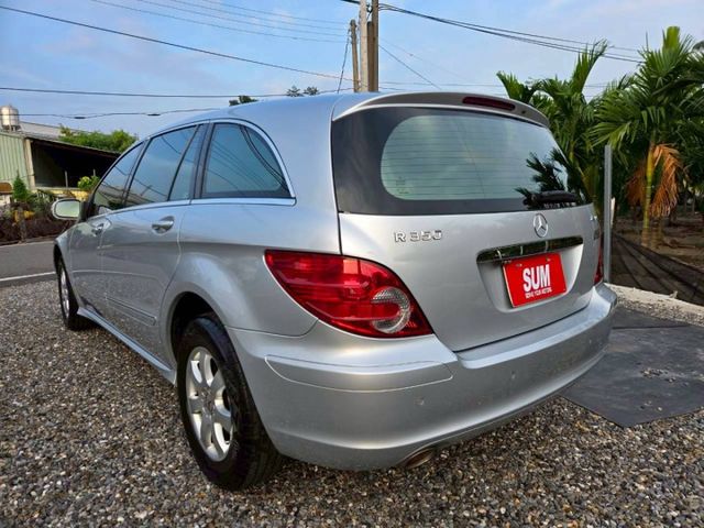 原鈑件 里程保證  無痛升及級 6人座 便宜又好用~豪華休旅車  配備滿滿~  第5張相片