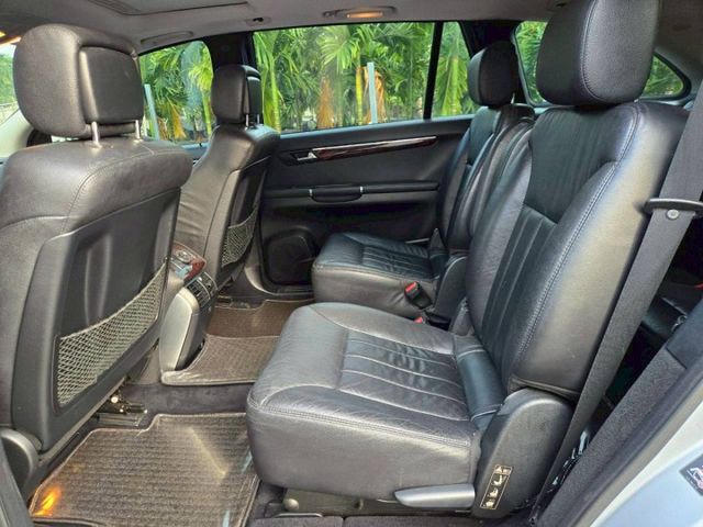 原鈑件 里程保證  無痛升及級 6人座 便宜又好用~豪華休旅車  配備滿滿~  第8張相片