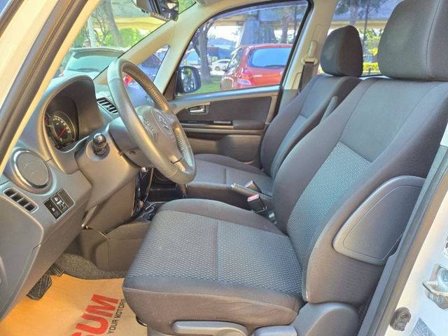 原鈑件 里程保證  認證美車 五門掀背 日本原裝進口 跨界小休旅  可全貸 狀況佳代步好用!! 免鑰 氣囊  第6張相片