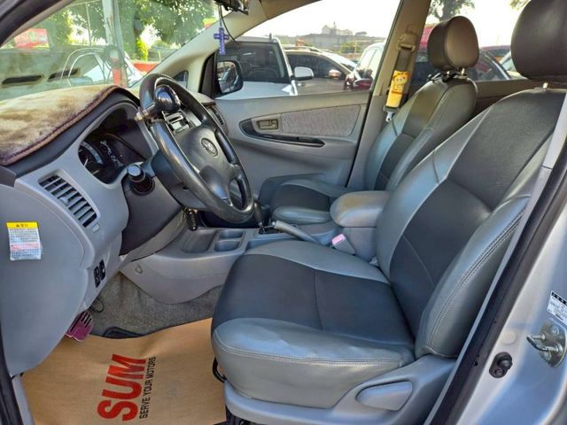 鈑件美 里程保證  便宜好用的客貨兩用車 可改貨車牌 耐用可靠 空間寬敞  維修容易~  第12張相片