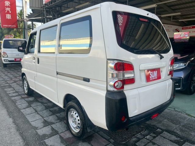 鈑件美 里程保證 手排  載人載貨好幫手 可享保固 可改貨車版  後座出風口 胎壓  第3張相片