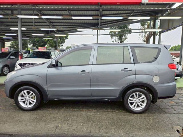 原鈑件 里程保證 認證車 盲點 防滑  客貨兩用 大空間  便宜安全好用  全貸換購皆可!!  第5張相片