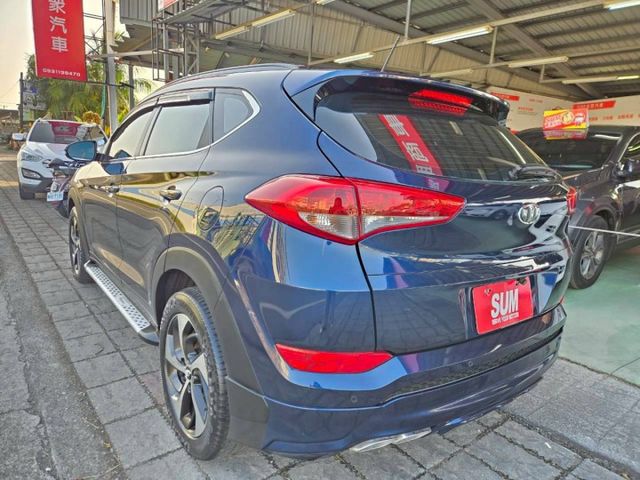 原鈑件 里程保證 認證美車 原廠保養車 4WD 上山下海安全第一 省油省稅 一台搞定!!  第4張相片