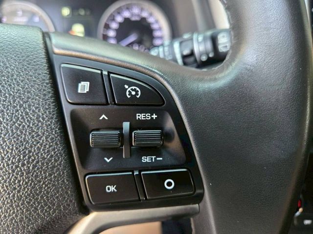 原鈑件 里程保證 認證美車 原廠保養車 4WD 上山下海安全第一 省油省稅 一台搞定!!  第13張相片