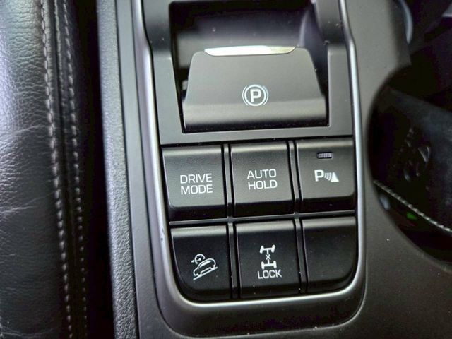 原鈑件 里程保證 認證美車 原廠保養車 4WD 上山下海安全第一 省油省稅 一台搞定!!  第15張相片