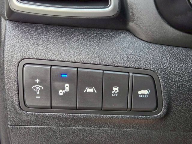 原鈑件 里程保證 原廠保養車 汽油旗艦版 全景天窗 環景 ACC 盲點 車道偏離警示 與安全一路隨行~  第11張相片