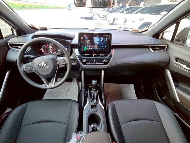 2026年3月全新領牌車 小改款 豪華版CC 贈送全車隔熱紙 原廠四年12萬公里保固 現車不用等!!  第7張相片