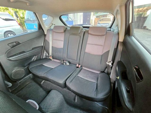 原鈑件 里程保證 便宜代步車掀背車 安卓影音   好操控  省油省稅金~  第9張相片