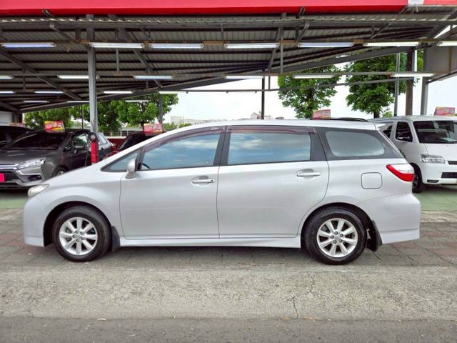 原鈑件 里程保證一年跑不到6千公里 認證美車 市場稀有 全新安卓影音 WISH╴E版正7人座  第5張相片