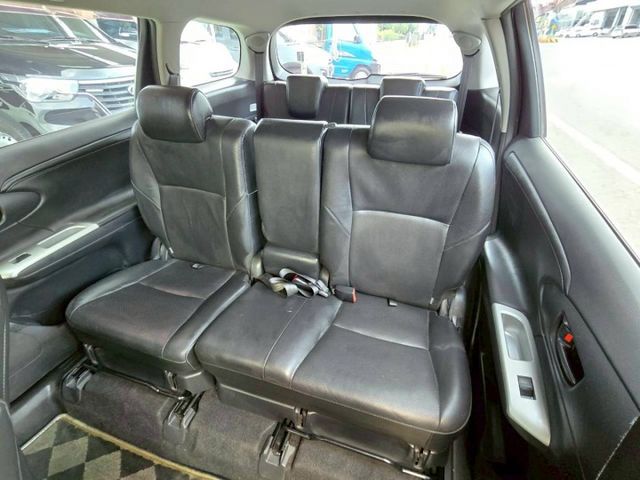 原鈑件 里程保證一年跑不到6千公里 認證美車 市場稀有 全新安卓影音 WISH╴E版正7人座  第8張相片