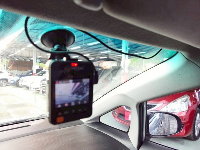 原鈑件 里程保證一年跑不到6千公里 認證美車 市場稀有 全新安卓影音 WISH╴E版正7人座  第15張相片