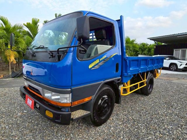 便宜可傾卸式舉斗3.5噸 堅達6輪 引擎健康 冷氣涼 柴油 已整理完畢  做生意好幫手 !!  第2張相片