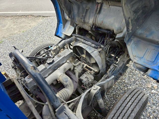 便宜可傾卸式舉斗3.5噸 堅達6輪 引擎健康 冷氣涼 柴油 已整理完畢  做生意好幫手 !!  第14張相片