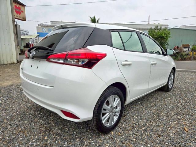 原鈑件 里程保證 認證美車可啟動保固 搶手貨一級美車 安卓影音 IKY  CP值高 經濟又實惠~  第3張相片