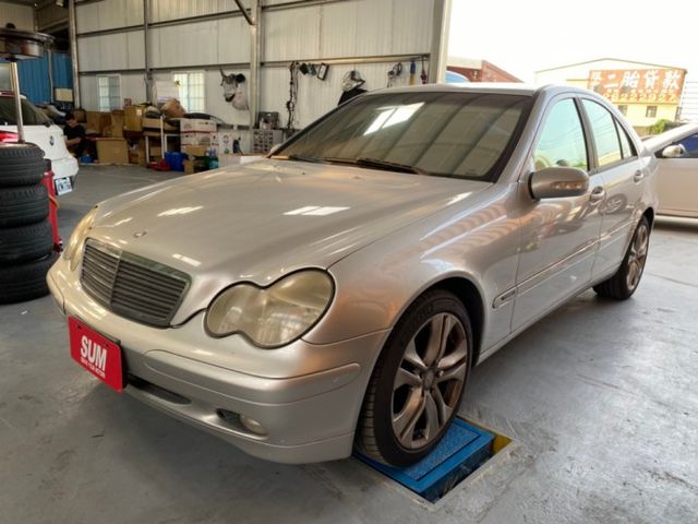 2003年C180k  第1張相片