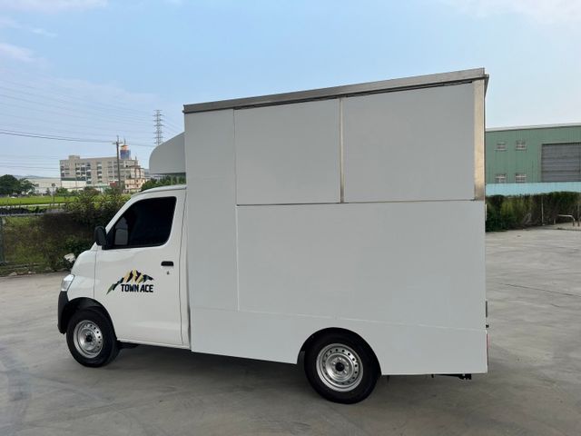 【全新】王牌貨車/餐車打造/客製化規格/動線設計/儲物設計/美式餐車  第2張相片