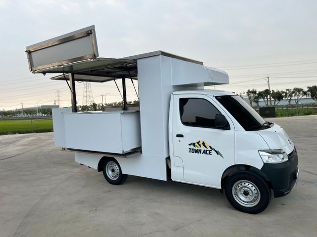 【全新】王牌貨車/餐車打造/客製化規格/動線設計/儲物設計/美式餐車  第4張相片