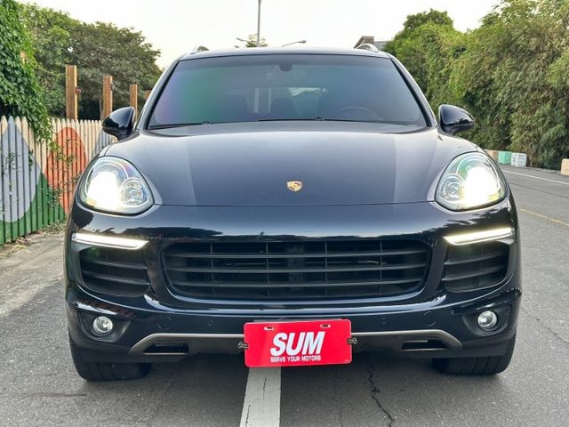 2015年 低里程 凱彥 Cayenne  3.6L V型六缸 四輪驅動 免鑰匙 衛星導航 倒車顯影  第2張相片