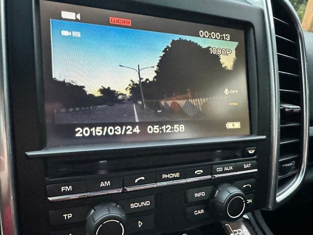2015年 低里程 凱彥 Cayenne  3.6L V型六缸 四輪驅動 免鑰匙 衛星導航 倒車顯影  第18張相片