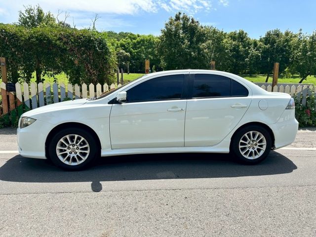 2012年Lancer Fortis 一手車輛 代步首選車款  第4張相片