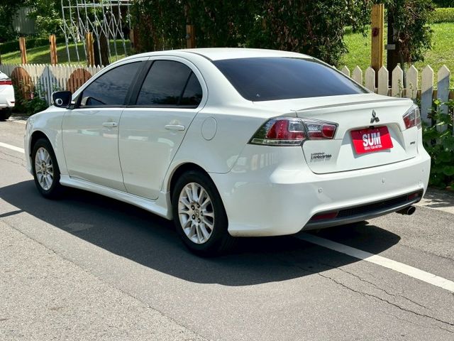 2012年Lancer Fortis 一手車輛 代步首選車款  第5張相片
