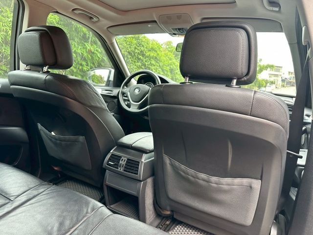 安全性能兼備2012年式BMW X5 xDrive30D 全能型家庭座駕！  第13張相片