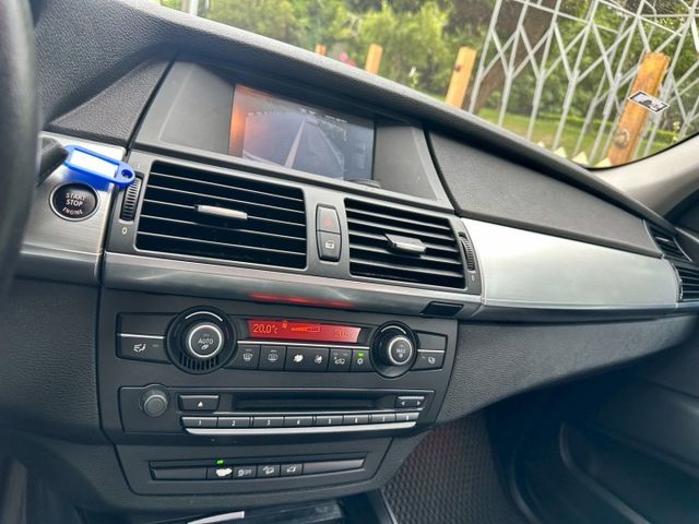 安全性能兼備2012年式BMW X5 xDrive30D 全能型家庭座駕！  第17張相片