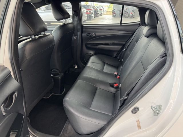 買車免求人~全額貸回家~TCS防滑、胎壓監控、光感應頭燈、ISOFIX、後座分離傾倒~僅跑9萬  第3張相片