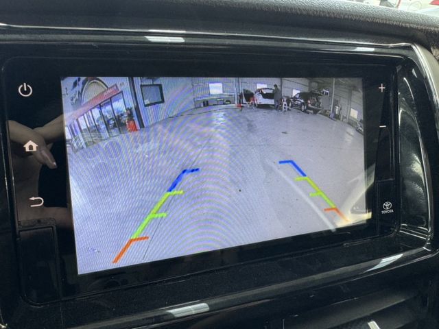 買車免求人~全額貸回家~TCS防滑、胎壓監控、光感應頭燈、ISOFIX、後座分離傾倒~僅跑9萬  第6張相片