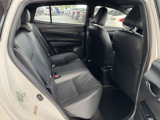 買車免求人~全額貸回家~TCS防滑、胎壓監控、光感應頭燈、ISOFIX、後座分離傾倒~僅跑9萬  第17張相片