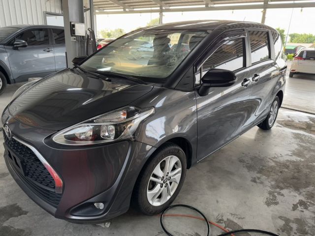 客貨兩用 ~ I-KEY、大螢幕安卓機、TCS防滑、胎壓監控、衛星導航、ISOFIX、後座分離傾倒 !  第1張相片