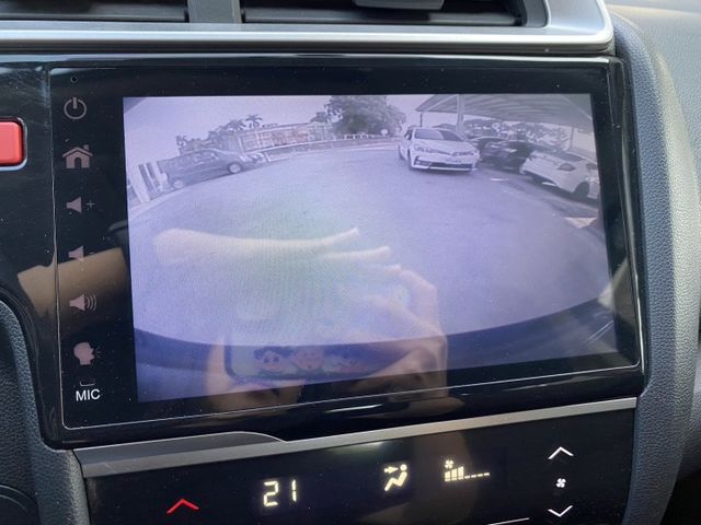 買車免求人~月繳5888輕鬆開回家 ~ 定速、換檔撥片、恆溫空調、倒車顯影、後座分離傾倒 ! 可全貸 ~  第6張相片