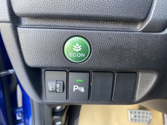 買車免求人~月繳5888輕鬆開回家 ~ 定速、換檔撥片、恆溫空調、倒車顯影、後座分離傾倒 ! 可全貸 ~  第11張相片