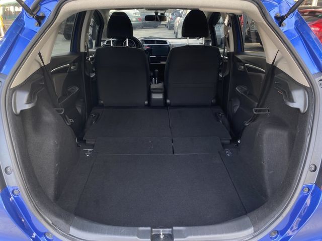 買車免求人~月繳5888輕鬆開回家 ~ 定速、換檔撥片、恆溫空調、倒車顯影、後座分離傾倒 ! 可全貸 ~  第16張相片